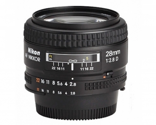 NIKKOR AF 28 MM F2,8 D