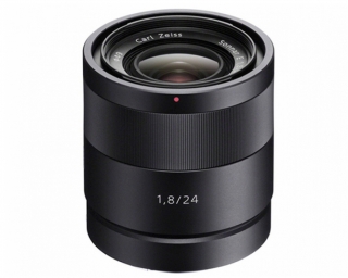 Sony SEL24F18Z camera lens