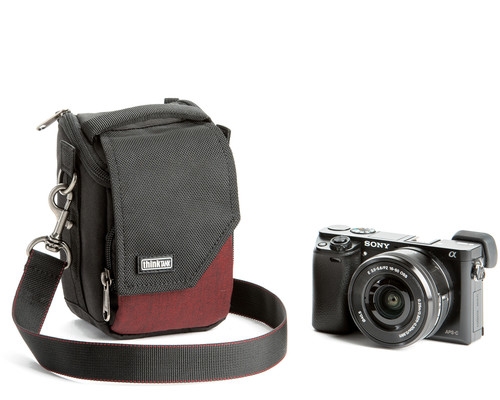 Think Tank Photo - Mirrorless Mover 5 Deep Red