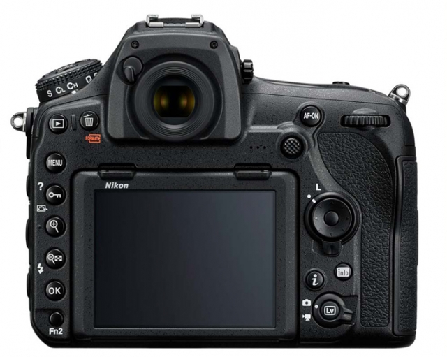 Nikon NIKON D780 + ob. 24-120 F/4 G + SD 64Gb - Nital 4 Anni