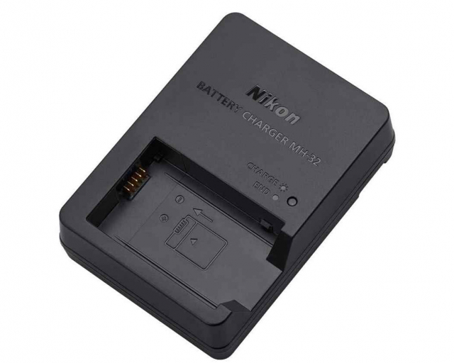 Nikon Nikon MH-32 Carica Batteria EU per EN-EL25