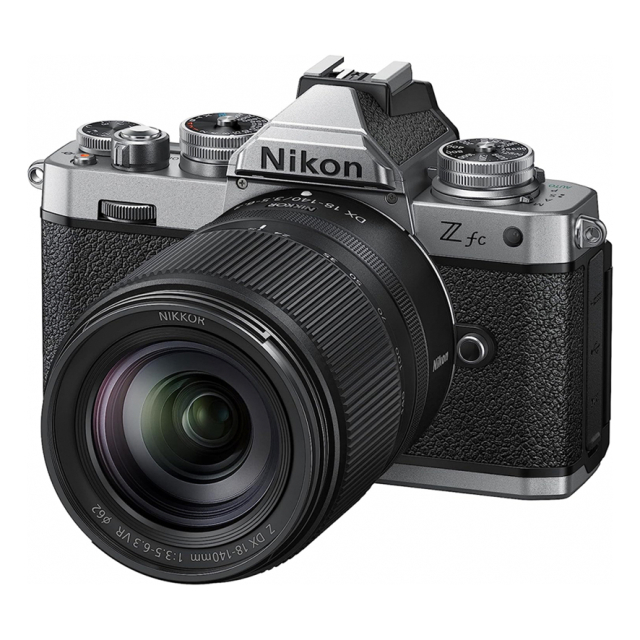 Nikon Nikon Z FC Silver + Z DX 18-140 VR  + SD 64GB