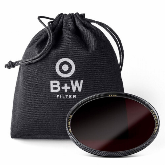 B&w B&W IR Black Red 830 Basic 67mm