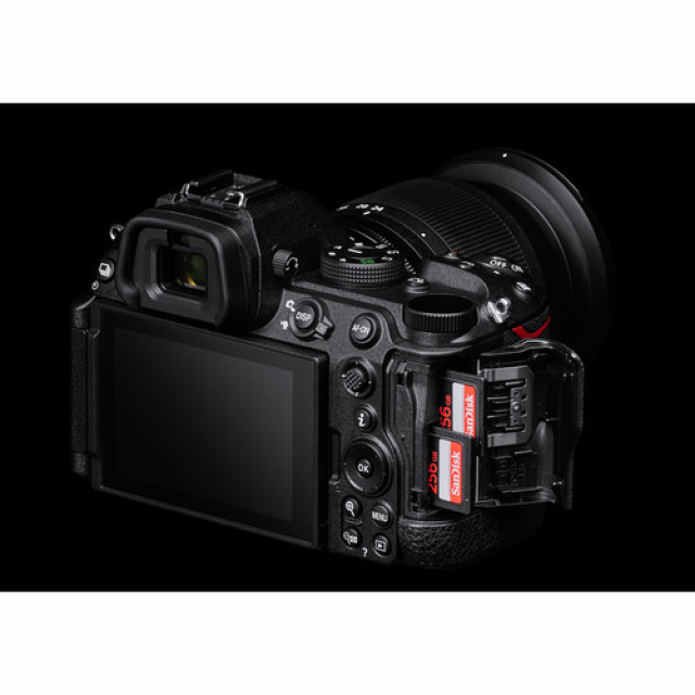 Nikon Nikon Z5 II + Z 24-50mm f/4-6.3 + SD 128gb - Gar. Nital