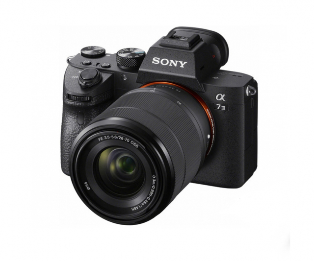 Sony Sony α 7 III + 28-70mm