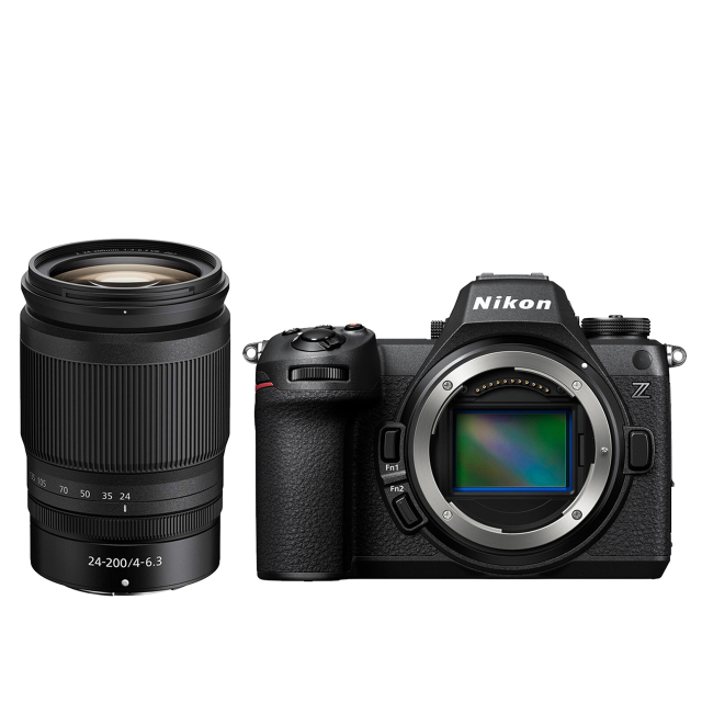 Nikon Nikon Z6 III + Z 24-200mm f/4-6.3 + SDXC 128GB