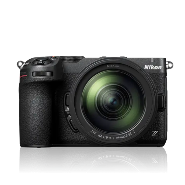 Nikon Nikon Z5 II C Black + Z 24-200 f/4-6.3 VR + SDXC 128GB - Garanzia Nital (Mirrorless)