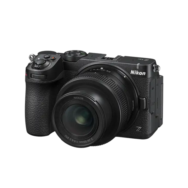 Nikon Nikon Z5 II C Black + Z 24-50 f/4-6.3 VR + SDXC 128GB - Garanzia Nital (Mirrorless)