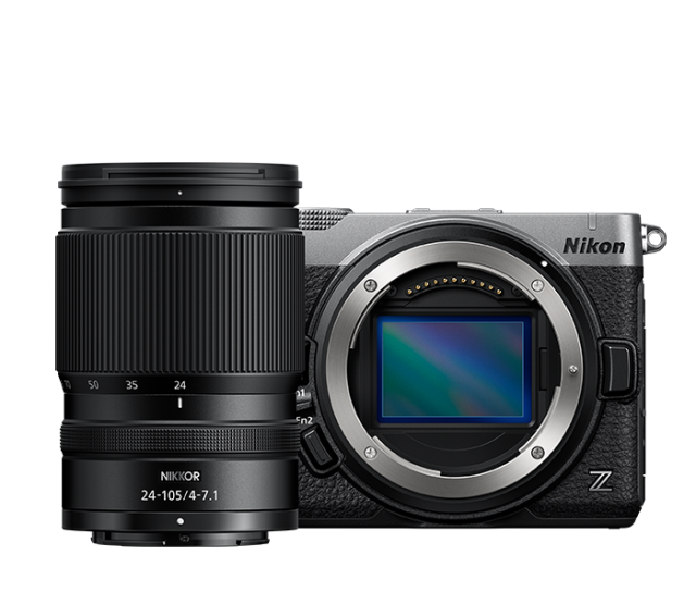 Nikon Nikon Z5 II C Silver + Z 24-105 f/4-7.1 + SDXC 128GB - Garanzia Nital (Mirrorless)