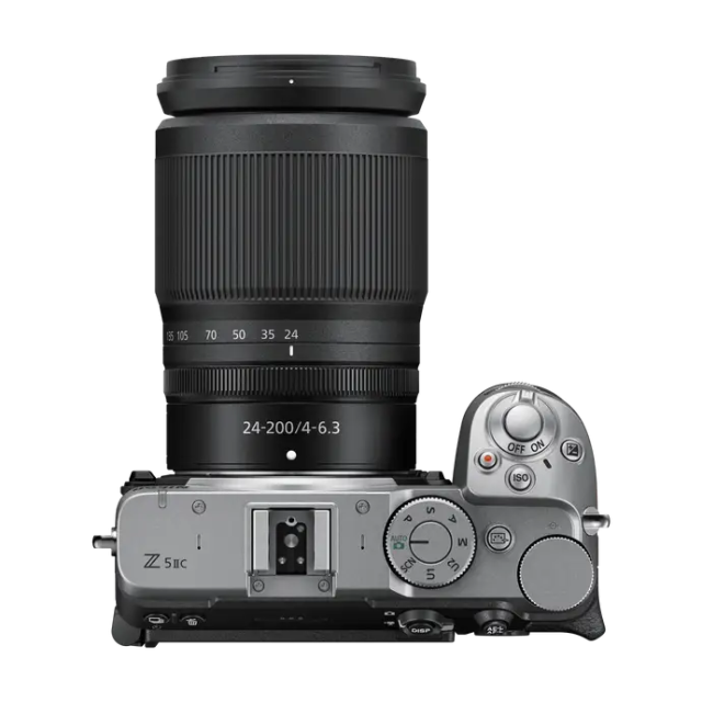 Nikon Nikon Z5 II C Silver + Z 24-200 f/4-6.3 VR + SDXC 128GB - Garanzia Nital (Mirrorless)