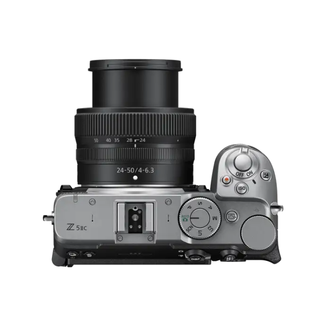 Nikon Nikon Z5 II C Silver + Z 24-50 f/4-6.3 VR + SDXC 128GB - Garanzia Nital (Mirrorless)