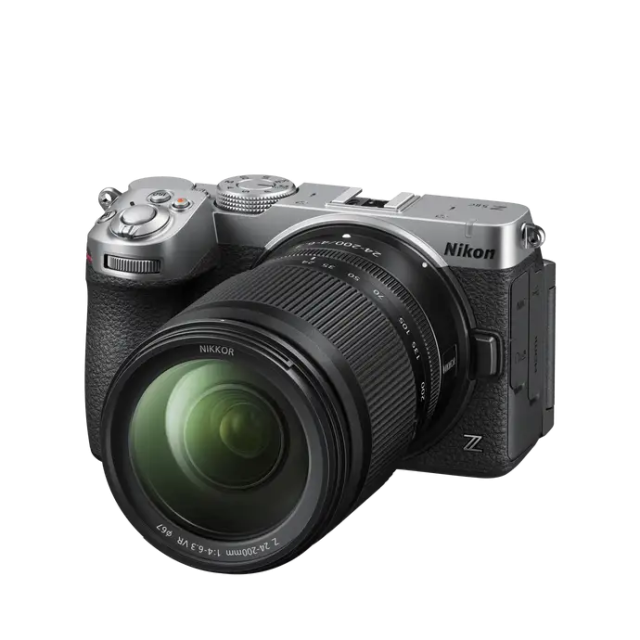 Nikon Nikon Z5 II C Silver + Z 24-70 f/4 S + SDXC 128GB - Garanzia Nital (Mirrorless)